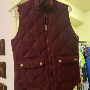 j.crew quilted vest in burgundy- size XS